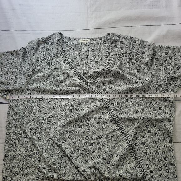 Max Studio Size 3XL Asymmetrical V-Neck Floral High Low Hem Blouse Boho - Picture 4 of 8